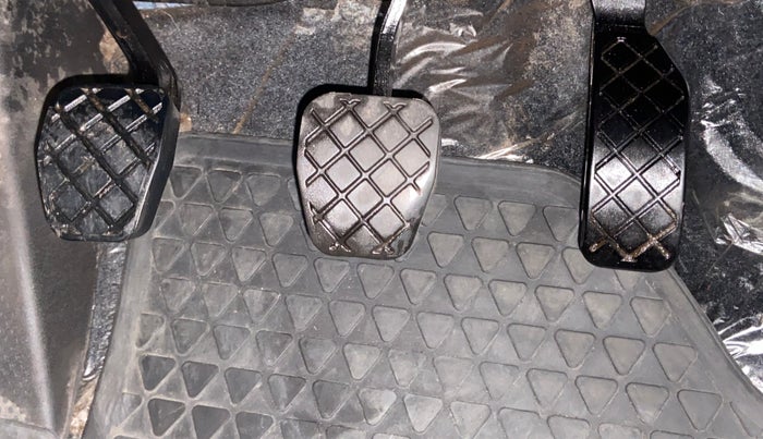 2018 Volkswagen Ameo COMFORTLINE 1.0, Petrol, Manual, 14,851 km, Pedals