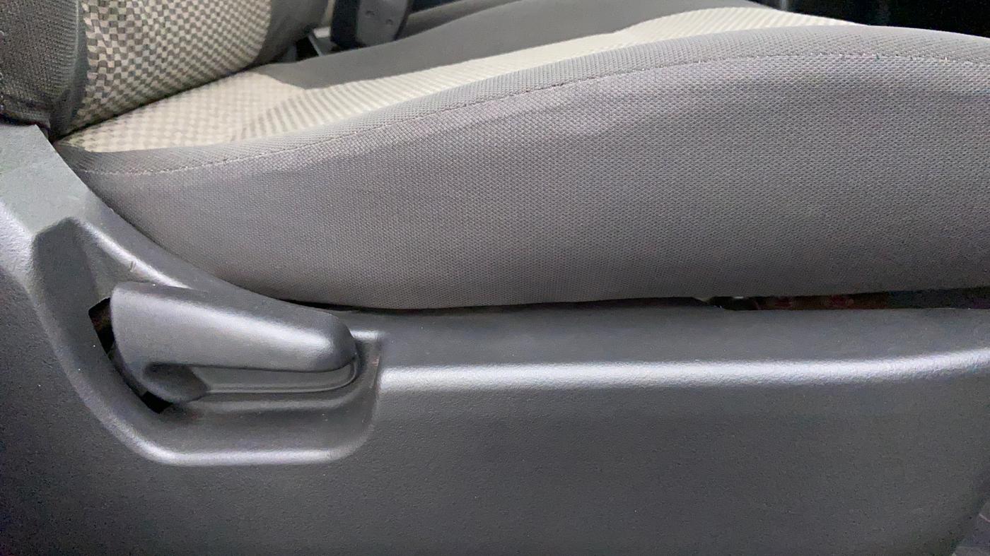 2014 Maruti Wagon R 1.0 LXI CNG, CNG, Manual, 54,567 km, Driver Side Adjustment Panel