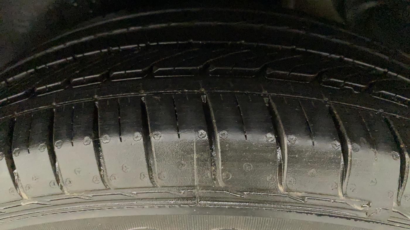 2017 Hyundai Creta E PLUS 1.6 PETROL, Petrol, Manual, 81,347 km, Left Rear Tyre Tread