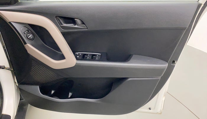 2017 Hyundai Creta E PLUS 1.6 PETROL, Petrol, Manual, 81,347 km, Driver Side Door Panels Control