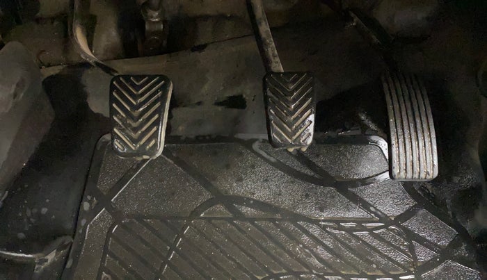 2015 Hyundai Eon ERA +, Petrol, Manual, 47,191 km, Pedals