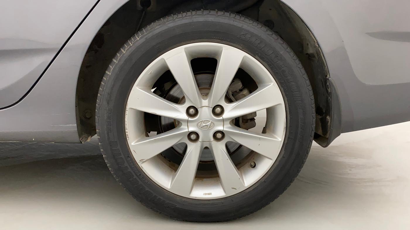 2013 Hyundai Verna FLUIDIC 1.6 VTVT SX, Petrol, Manual, 61,812 km, Left Rear Wheel