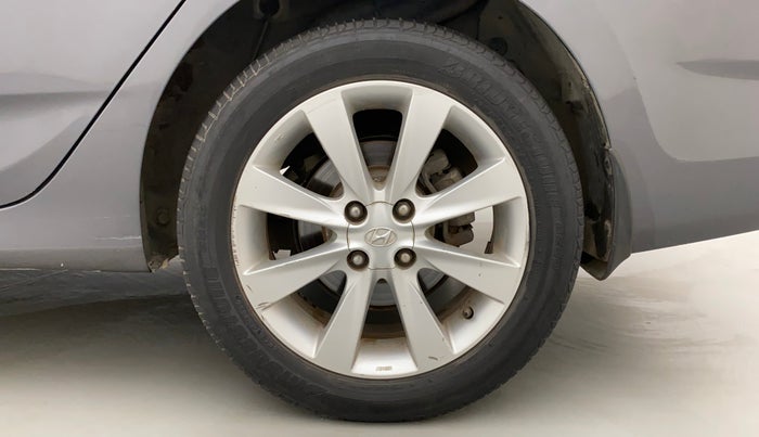 2013 Hyundai Verna FLUIDIC 1.6 VTVT SX, Petrol, Manual, 61,812 km, Left Rear Wheel