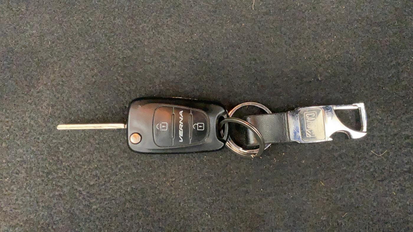 2013 Hyundai Verna FLUIDIC 1.6 VTVT SX, Petrol, Manual, 61,812 km, Key Close Up