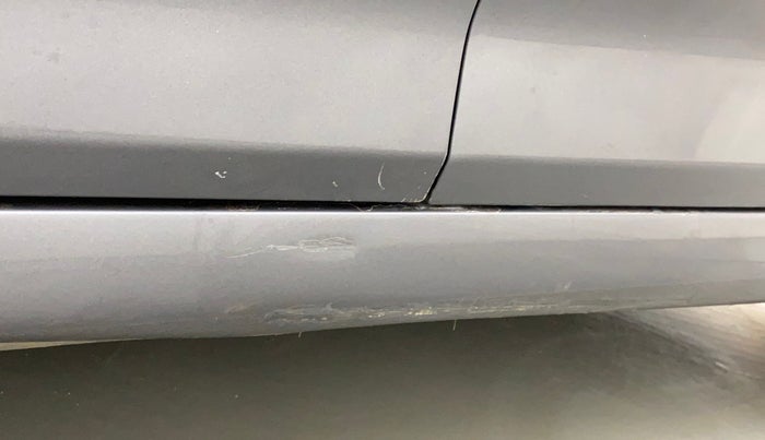 2013 Hyundai Verna FLUIDIC 1.6 VTVT SX, Petrol, Manual, 61,812 km, Left running board - Slightly dented