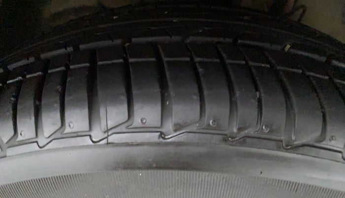 2020 Tata Tiago XZ+ 1.2 Revotron, Petrol, Manual, 8,135 km, Left Front Tyre Tread