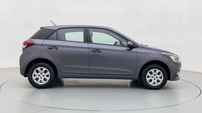 2017 Hyundai Elite i20 SPORTZ 1.2, Petrol, Manual, 47,400 km, Right Side View