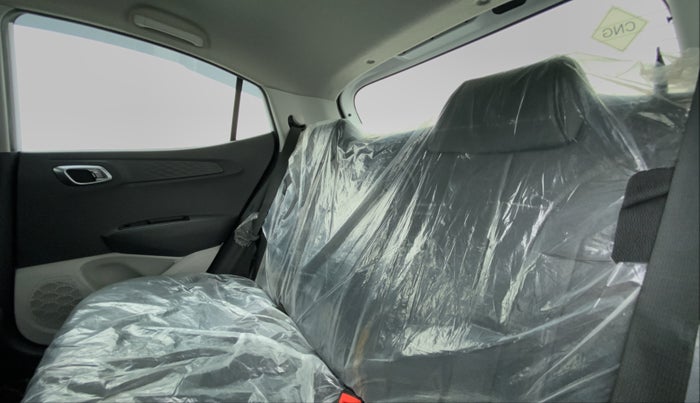 2022 Hyundai GRAND I10 NIOS SPORTZ 1.2 KAPPA VTVT CNG, CNG, Manual, 35,079 km, Right Side Rear Door Cabin