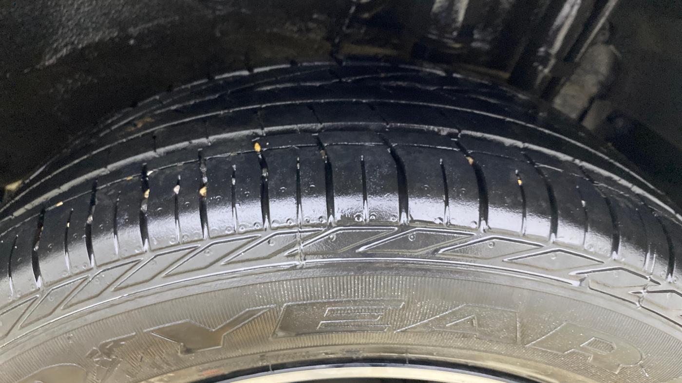 2023 Tata NEXON XZA PLUS SUNROOF PETROL, Petrol, Automatic, 24,391 km, Left Rear Tyre Tread
