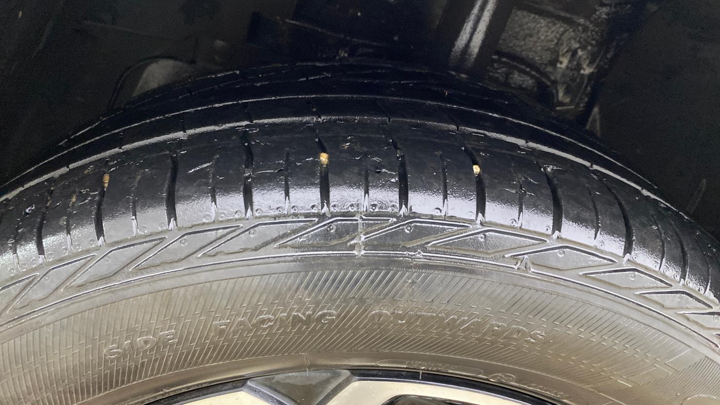 2023 Tata NEXON XZA PLUS SUNROOF PETROL, Petrol, Automatic, 24,391 km, Left Front Tyre Tread