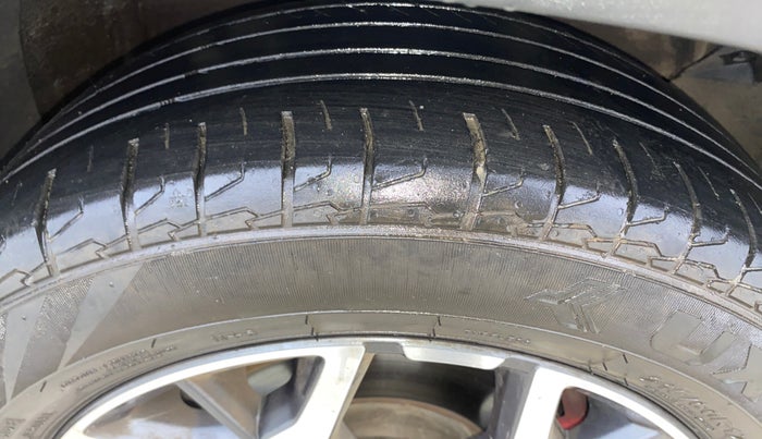 2022 KIA SELTOS GTX PLUS DCT 1.4 PETROL, Petrol, Automatic, 52,119 km, Right Front Tyre Tread