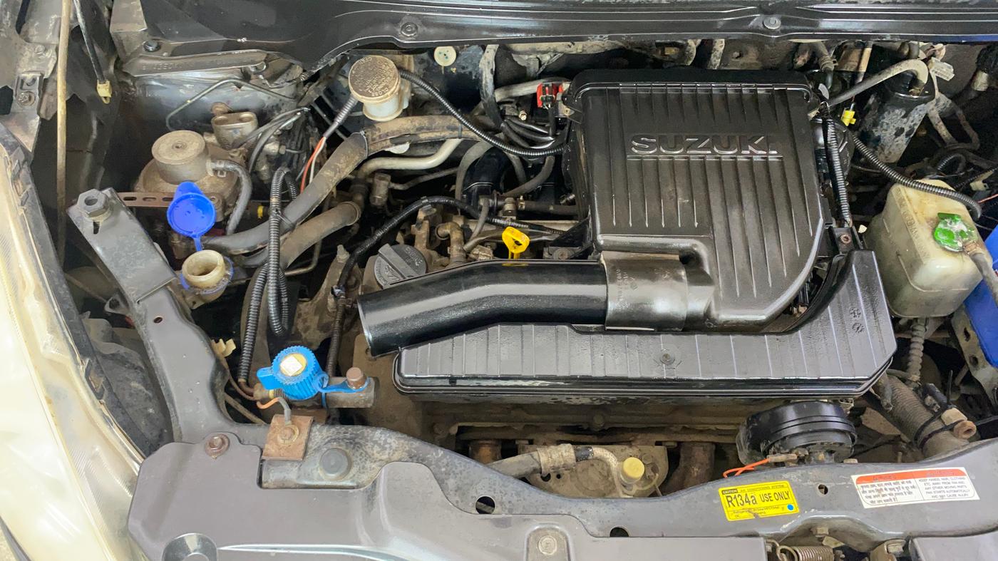 2015 Maruti Ritz VXI, CNG, Manual, 61,844 km, Engine View - Right