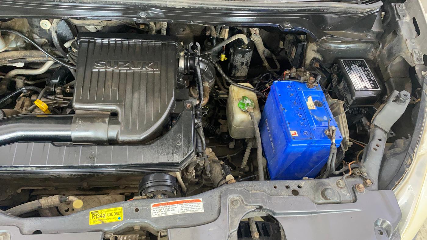 2015 Maruti Ritz VXI, CNG, Manual, 61,844 km, Engine View - Left