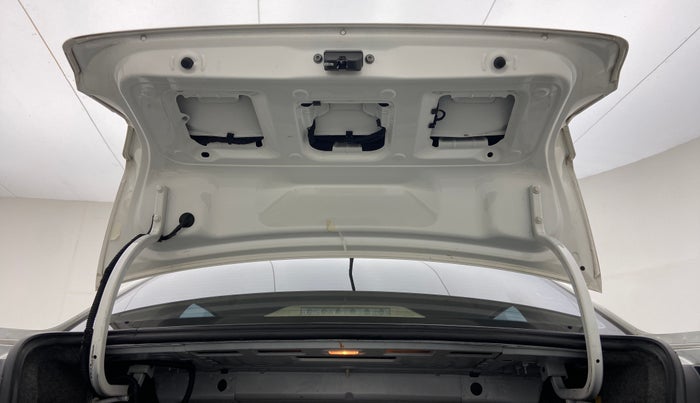 2018 Volkswagen Ameo HIGHLINE1.5L, Diesel, Manual, 90,944 km, Boot Door Open