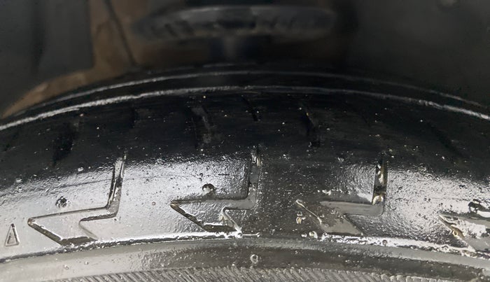 2018 Volkswagen Ameo HIGHLINE1.5L, Diesel, Manual, 90,944 km, Right Front Tyre Tread