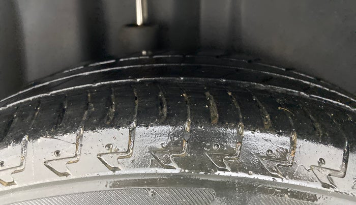 2018 Volkswagen Ameo HIGHLINE1.5L, Diesel, Manual, 90,944 km, Right Rear Tyre Tread