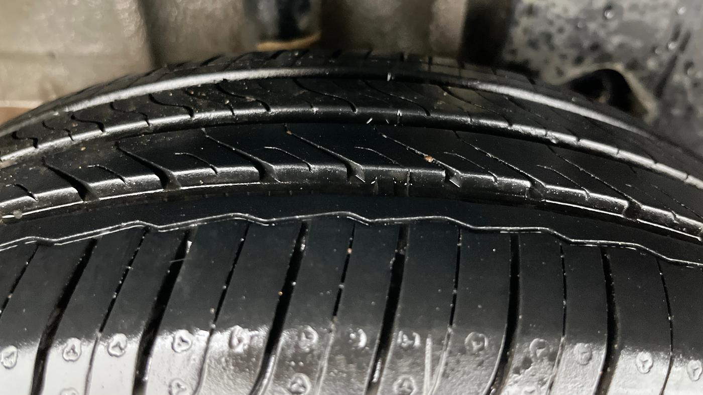 2018 Tata Tiago XZ PETROL, Petrol, Manual, 49,935 km, Right Rear Tyre Tread