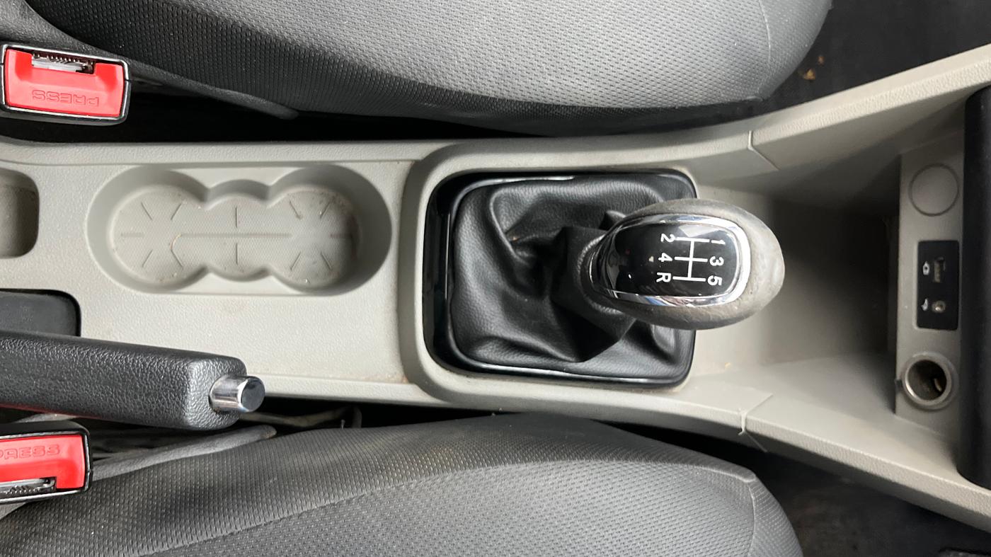 2018 Tata Tiago XZ PETROL, Petrol, Manual, 49,935 km, Gear Lever