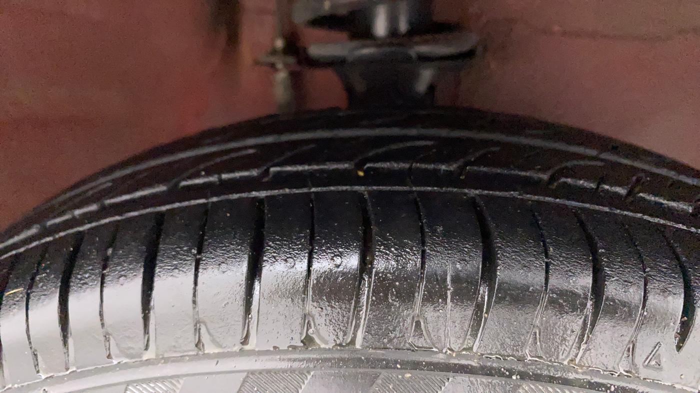 2017 Maruti Alto 800 LXI, Petrol, Manual, 64,509 km, Right Front Tyre Tread
