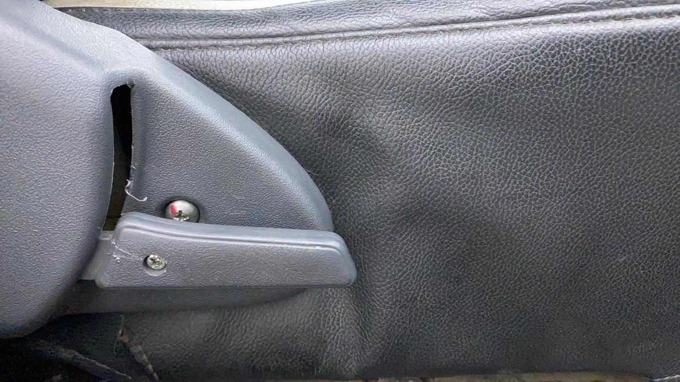 2017 Maruti Alto 800 LXI, Petrol, Manual, 64,509 km, Driver Side Adjustment Panel