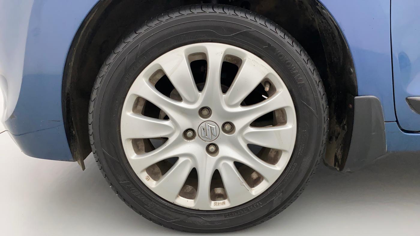 2016 Maruti Baleno ALPHA PETROL 1.2, Petrol, Manual, 1,14,314 km, Left Front Wheel