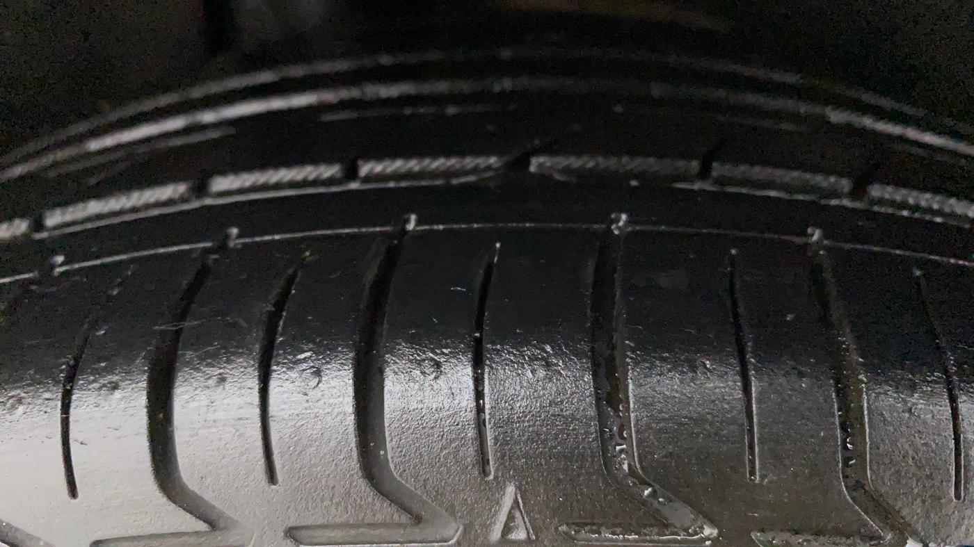 2016 Maruti Baleno ALPHA PETROL 1.2, Petrol, Manual, 1,14,314 km, Right Rear Tyre Tread