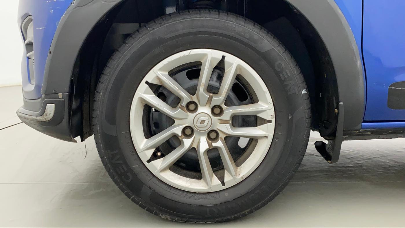 2019 Renault TRIBER RXT, Petrol, Manual, 26,358 km, Left Front Wheel