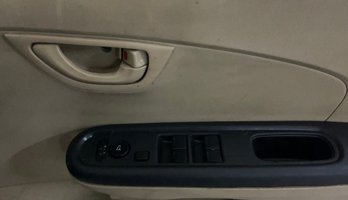 2018 Honda Amaze 1.2L I-VTEC S OPT, Petrol, Manual, 47,316 km, Driver Side Door Panels Control