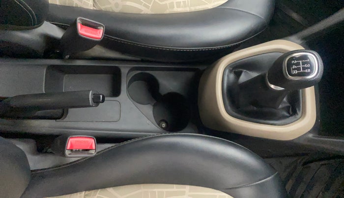 2020 Hyundai Grand i10 SPORTZ 1.2 KAPPA VTVT, Petrol, Manual, 17,111 km, Gear Lever