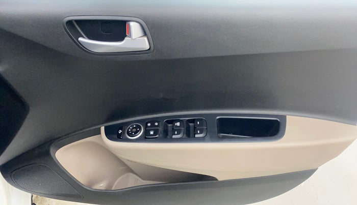 2020 Hyundai Grand i10 SPORTZ 1.2 KAPPA VTVT, Petrol, Manual, 17,111 km, Driver Side Door Panels Control