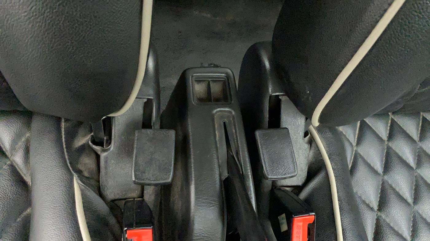 2020 Maruti Eeco 5 STR CNG WITH HTR, CNG, Manual, 22,384 km, Driver Side Adjustment Panel