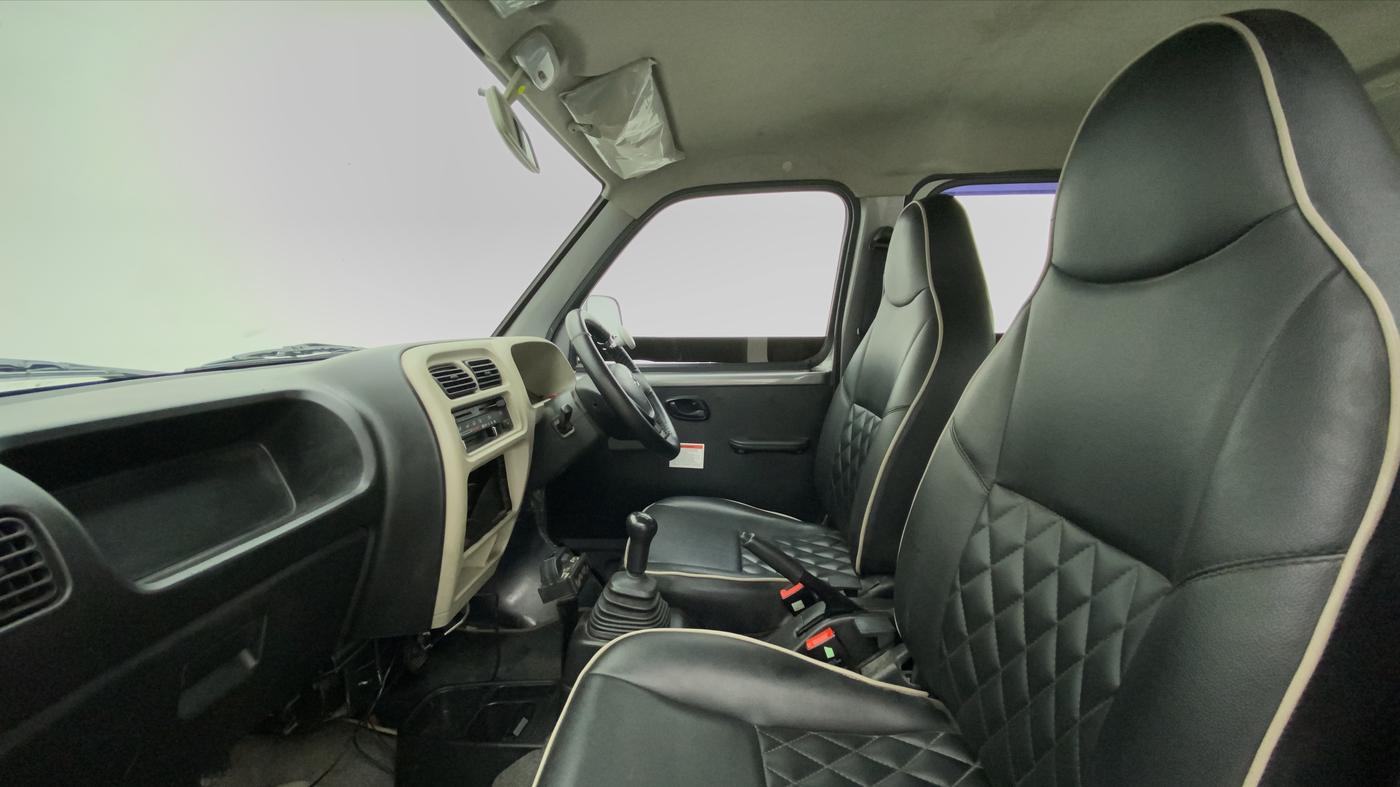 2020 Maruti Eeco 5 STR CNG WITH HTR, CNG, Manual, 22,384 km, Right Side Front Door Cabin