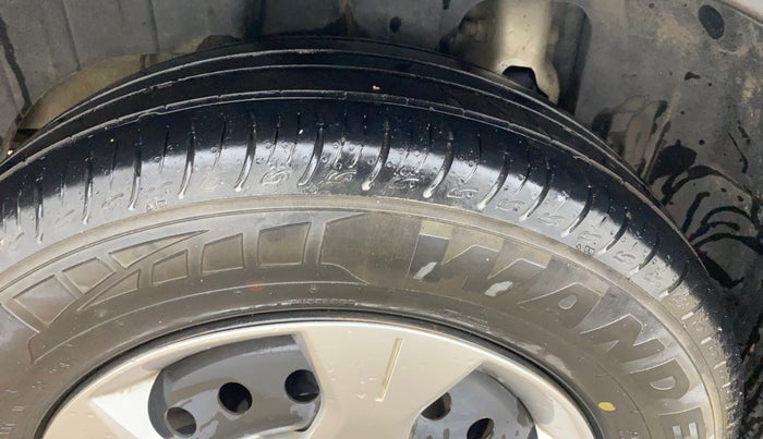 2019 Mahindra XUV300 W6 1.2 PETROL, Petrol, Manual, 36,925 km, Right Rear Tyre Tread