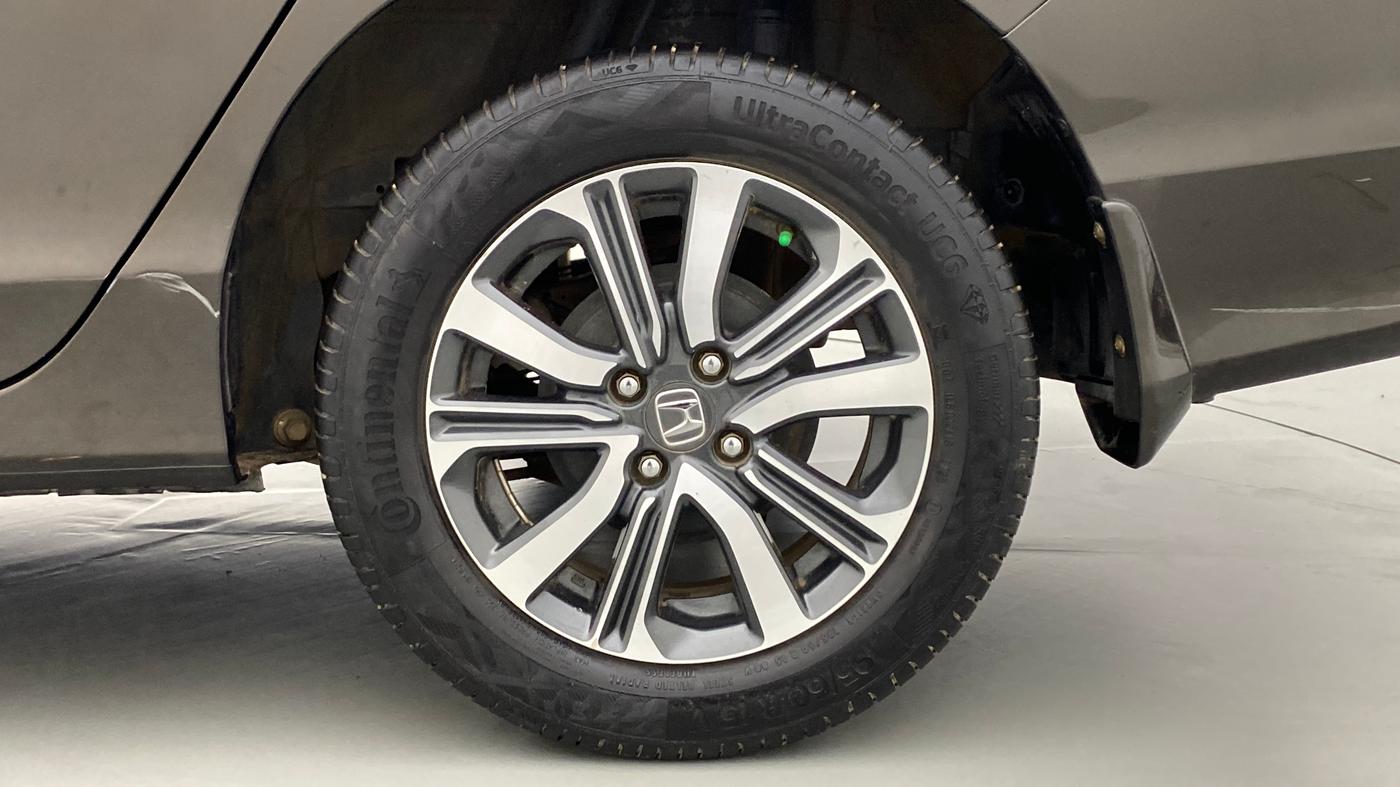 2017 Honda City V MT DIESEL, Diesel, Manual, 73,129 km, Left Rear Wheel