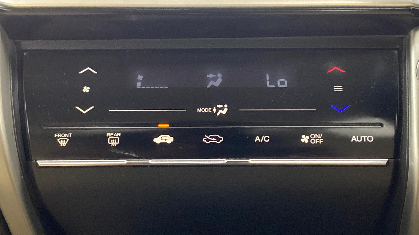 2017 Honda City V MT DIESEL, Diesel, Manual, 73,129 km, Automatic Climate Control