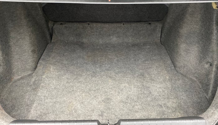 2017 Honda City V MT DIESEL, Diesel, Manual, 73,129 km, Boot Inside