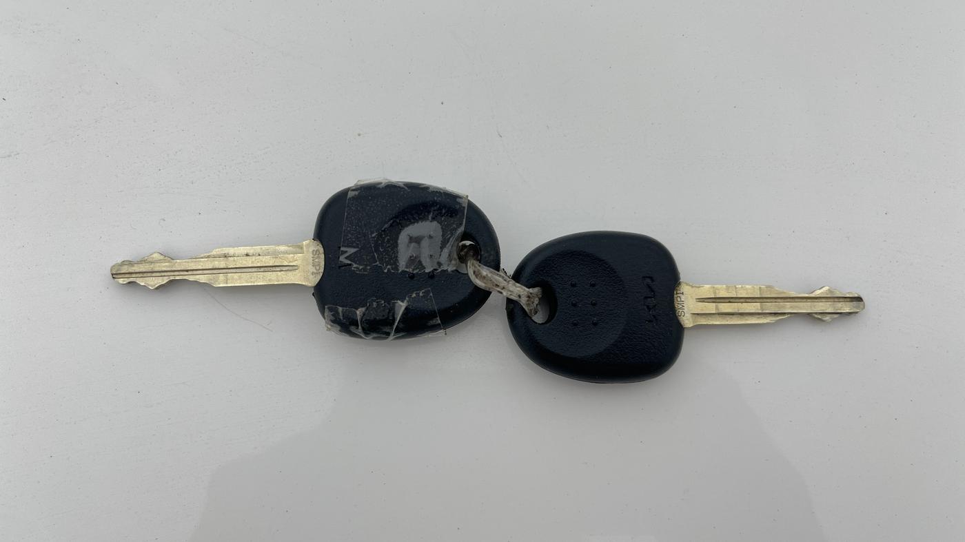 2022 KIA CARENS PREMIUM 1.5 PETROL 7 STR, Petrol, Manual, 18,600 km, Key Close Up