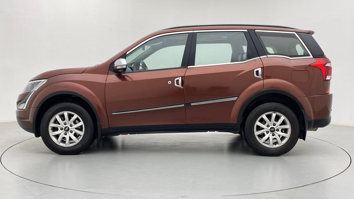 2018 Mahindra XUV500 W9, Diesel, Manual, 1,15,294 km, Left Side