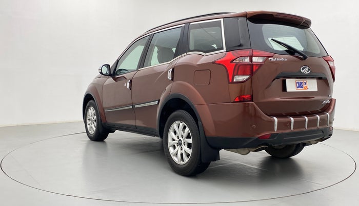 2018 Mahindra XUV500 W9, Diesel, Manual, 1,15,294 km, Left Back Diagonal