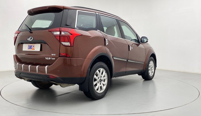 2018 Mahindra XUV500 W9, Diesel, Manual, 1,15,294 km, Right Back Diagonal