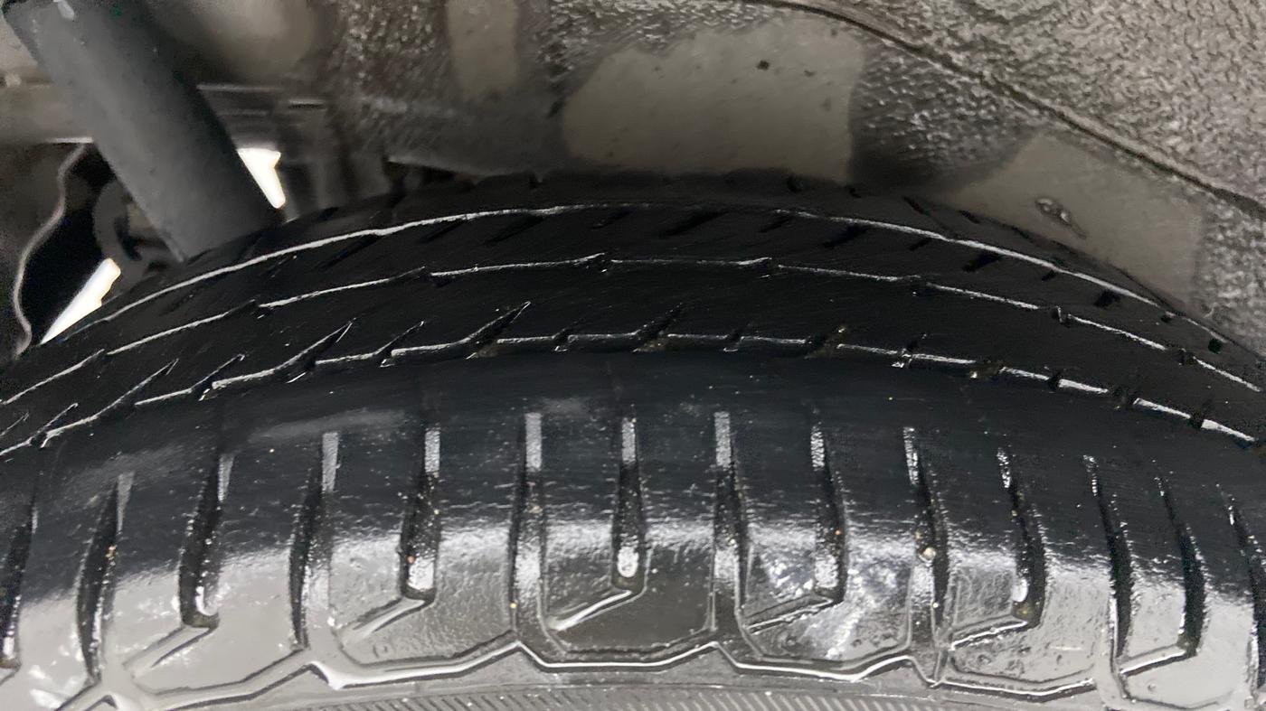 2013 Maruti Wagon R 1.0 VXI, Petrol, Manual, 54,959 km, Right Rear Tyre Tread