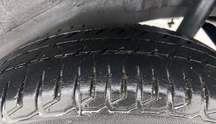 2013 Maruti Wagon R 1.0 VXI, Petrol, Manual, 54,959 km, Left Rear Tyre Tread