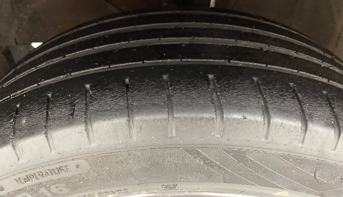 2017 Maruti Baleno RS 1.0 PETROL, Petrol, Manual, 51,530 km, Left Front Tyre Tread