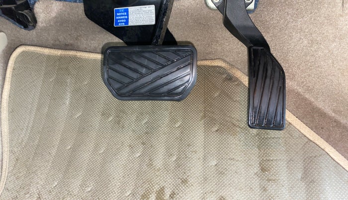 2018 Maruti Ciaz ALPHA  AT 1.4  PETROL, Petrol, Automatic, 65,087 km, Pedals