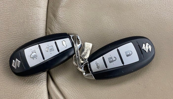 2018 Maruti Ciaz ALPHA  AT 1.4  PETROL, Petrol, Automatic, 65,087 km, Key Close Up