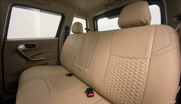 2022 Mahindra BOLERO NEO N 10, Diesel, Manual, 1,405 km, Right Side Rear Door Cabin