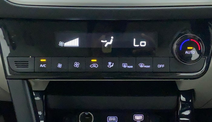 2020 KIA SELTOS HTX 1.5 PETROL, Petrol, Manual, 20,617 km, Automatic Climate Control