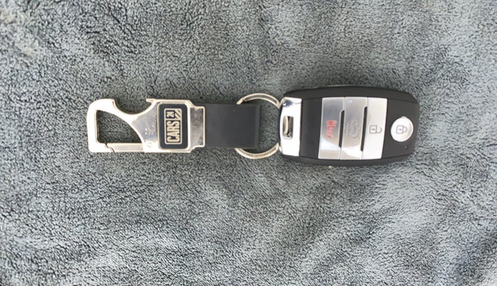 2020 KIA SELTOS HTX 1.5 PETROL, Petrol, Manual, 20,617 km, Key Close Up