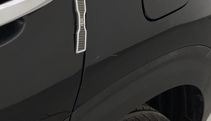 2020 KIA SELTOS HTX 1.5 PETROL, Petrol, Manual, 20,617 km, Left quarter panel - Minor scratches