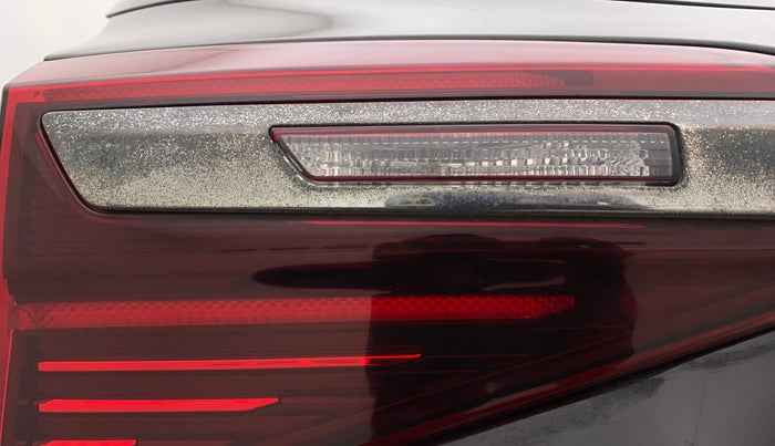 2020 KIA SELTOS HTX 1.5 PETROL, Petrol, Manual, 20,617 km, Left tail light - Chrome has minor damage